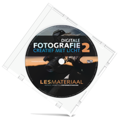 DVD met lesmateriaal bij het boek Digitale Fotografie 2: Creatief met licht.